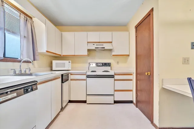 $230,000 | 247 High Pass Way, Tannersville, PA 18372