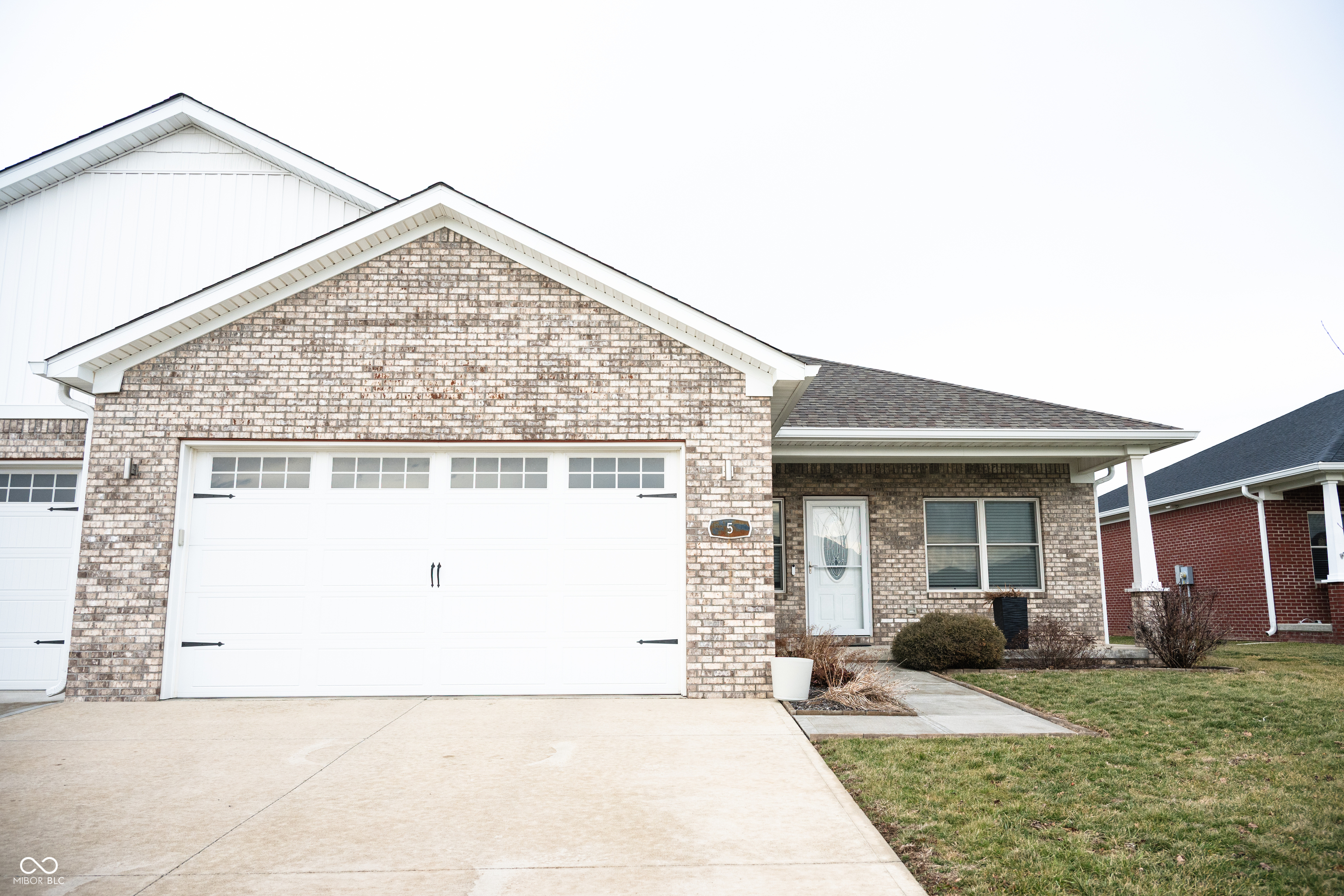 5 Bridge Hampton Drive Crawfordsville, IN 47933 - Photo 2 of 28