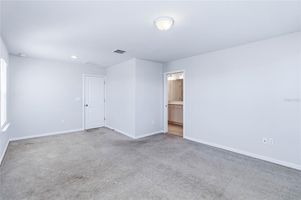 10379 Folly Beach Road Orlando, FL 32827 - Photo 29 of 56 a view of an empty room