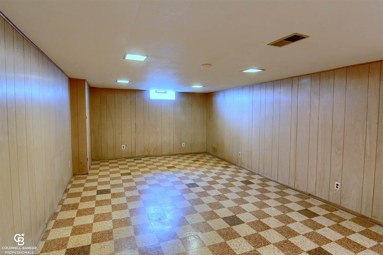 24686 Roxana Avenue Eastpointe, MI 48021 - Photo 21 of 30 31382913-20.JPG