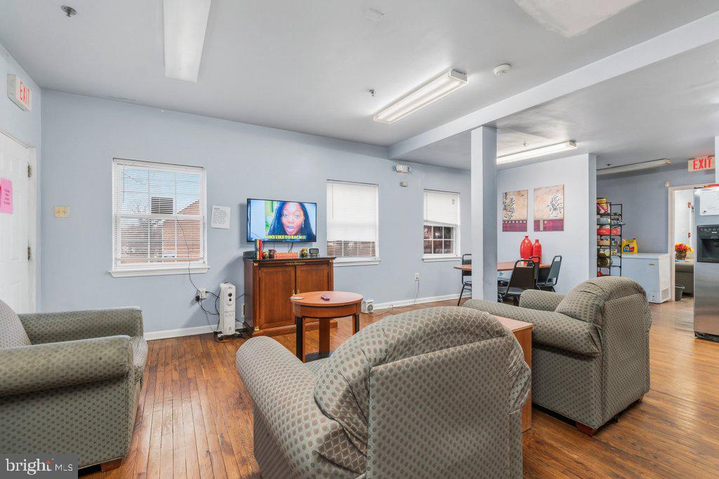 3921 Old York Road Baltimore, MD 21218 - Photo 6 of 23