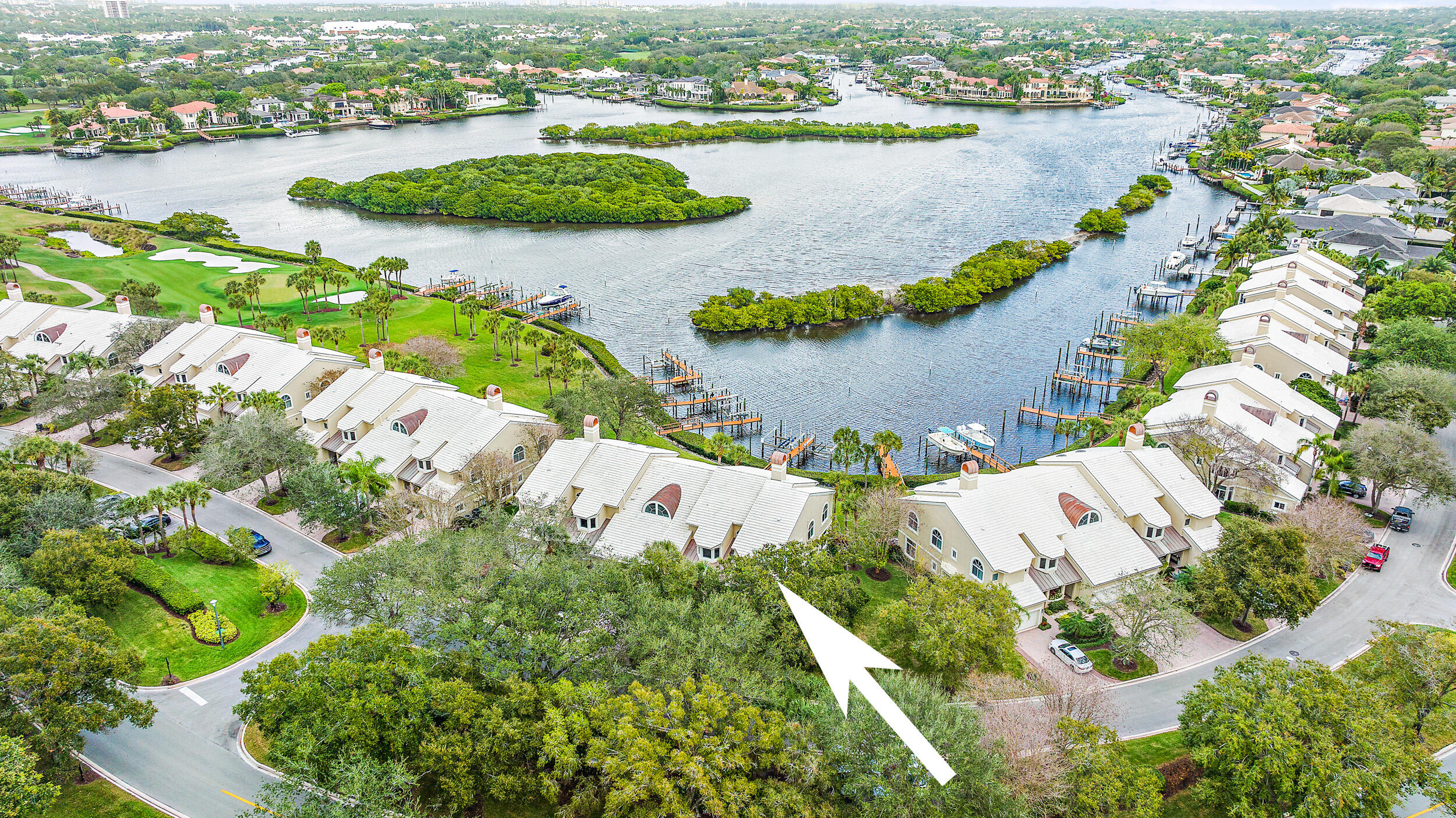226 Eagle Drive Jupiter, FL 33477 - Photo 26 of 31 an aerial view of city and lake view