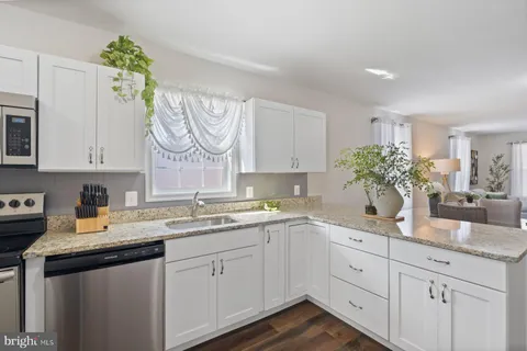 $415,000 | 6401 Halleck Street, District Heights, MD 20747