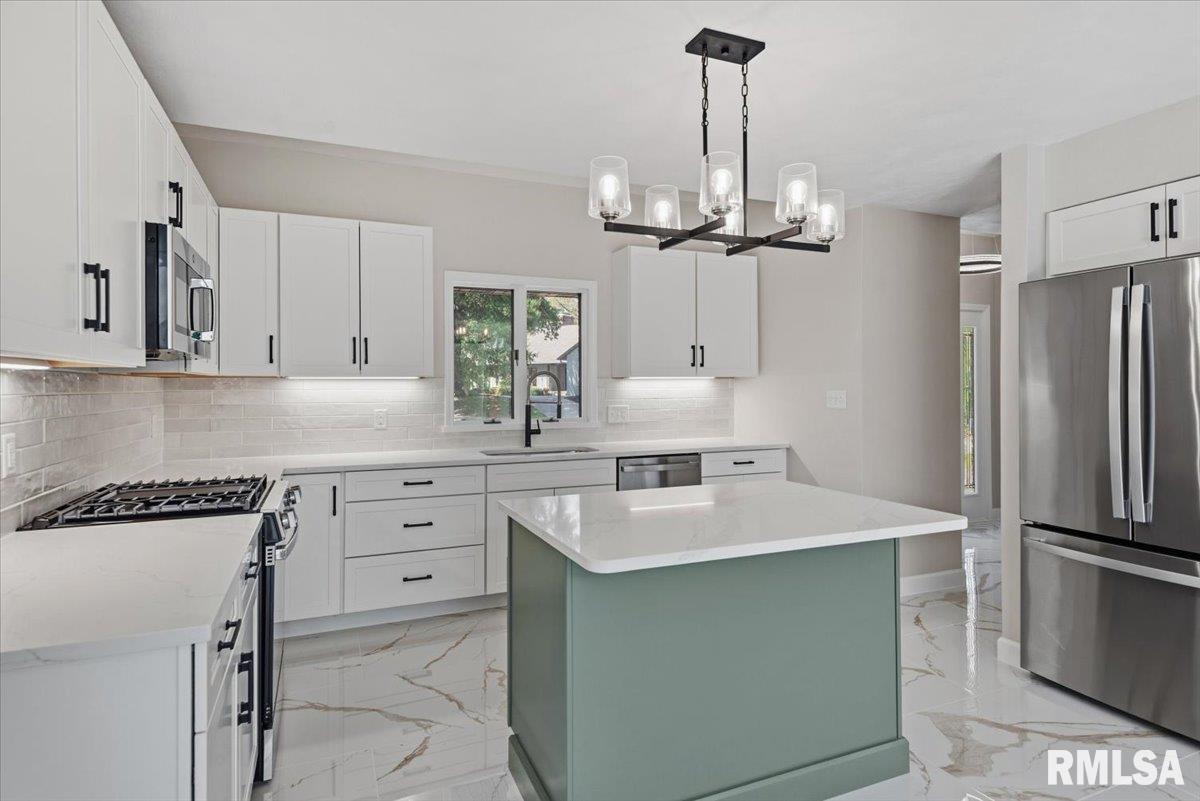 1904 Oak Creek Road Springfield, IL 62704 - Photo 35 of 90 Gallery Image 35