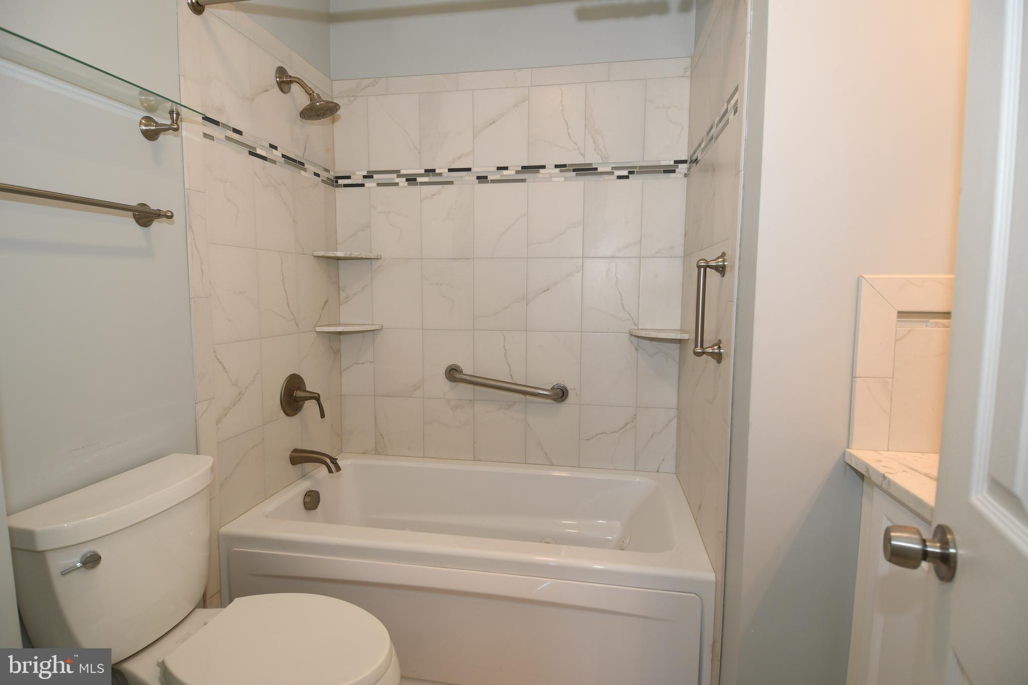 20 Claude Road Hamilton, NJ 08620 - Photo 13 of 34