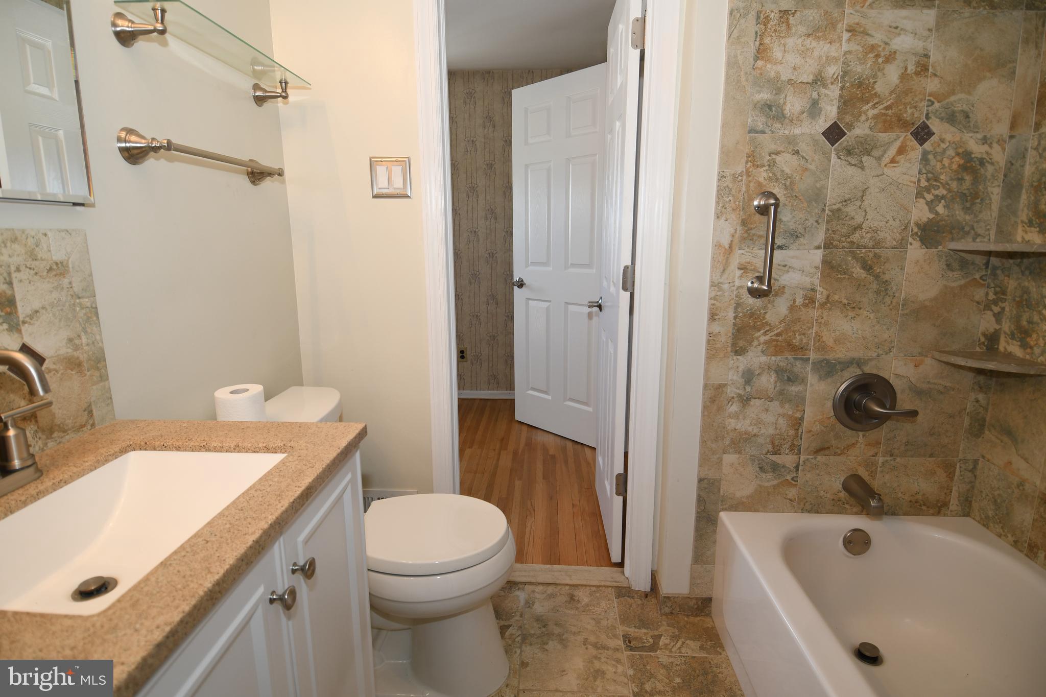 20 Claude Road Hamilton, NJ 08620 - Photo 15 of 34