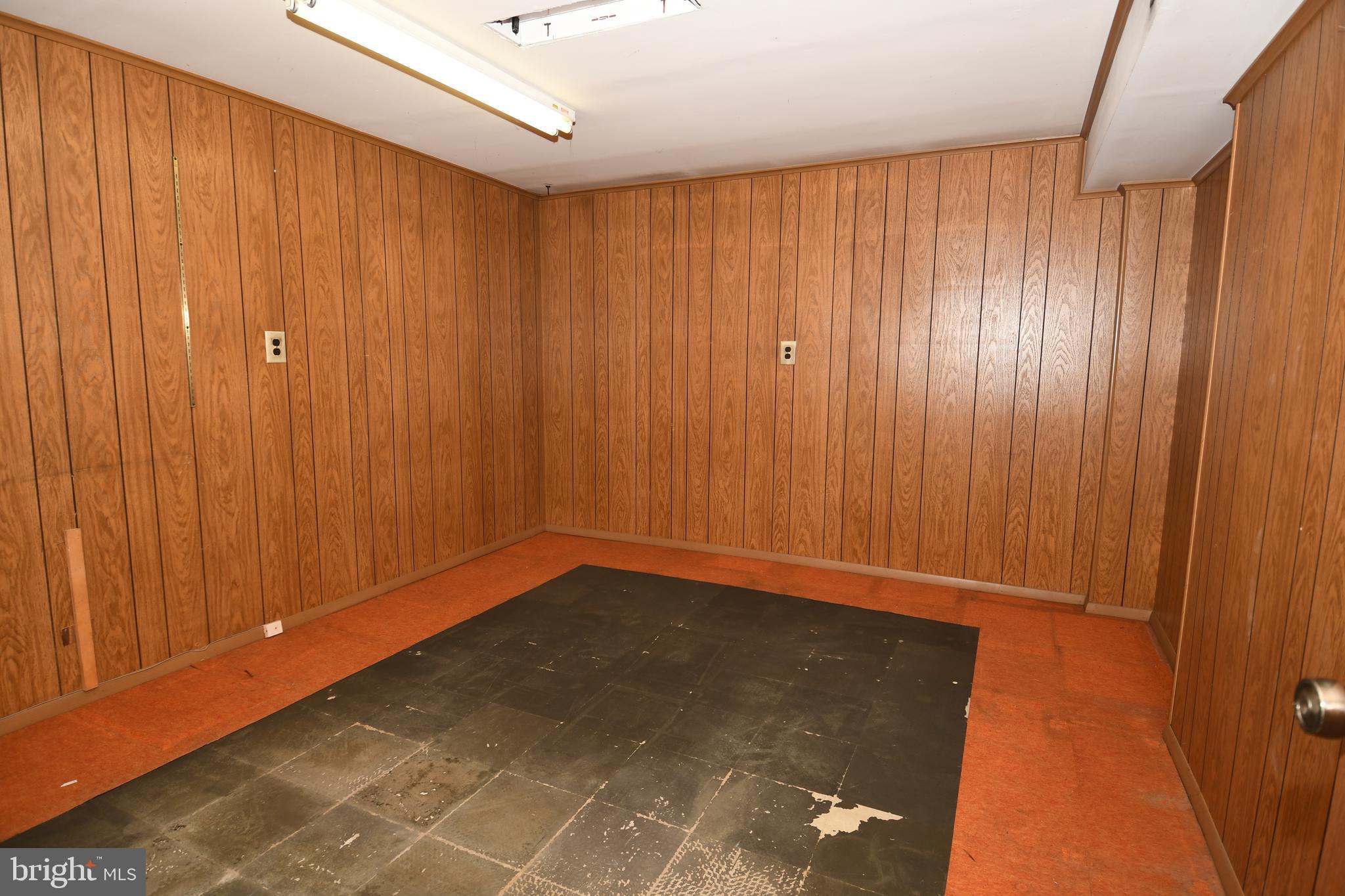 20 Claude Road Hamilton, NJ 08620 - Photo 24 of 34