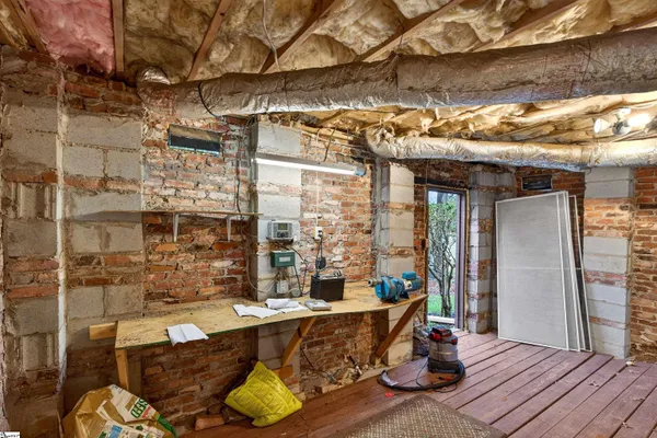 $624,900 | 317 East Killarney Lake, Moore, SC 29369