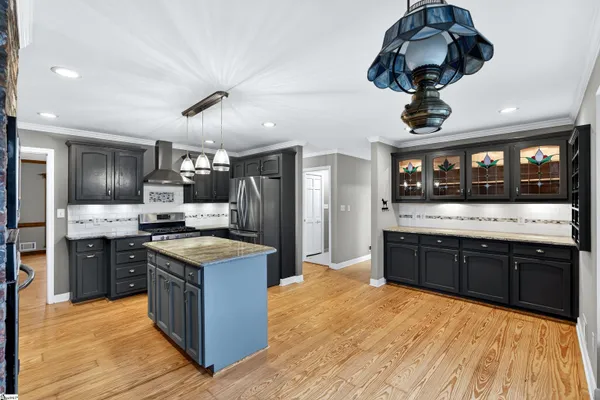 $624,900 | 317 East Killarney Lake, Moore, SC 29369