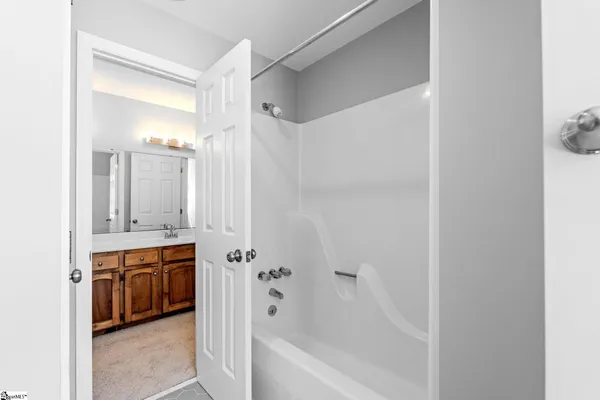 $624,900 | 317 East Killarney Lake, Moore, SC 29369