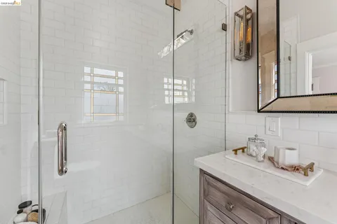 $2,495,000 | 23 Monte Avenue, Piedmont, CA 94611