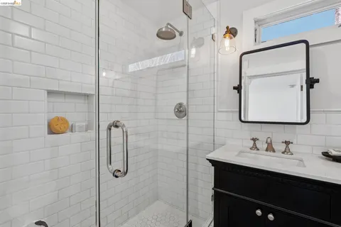 $2,495,000 | 23 Monte Avenue, Piedmont, CA 94611