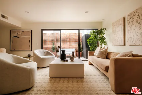 $1,999,000 | 847 17th Street, Unit 6, Santa Monica, CA 90403