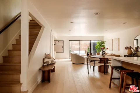$1,999,000 | 847 17th Street, Unit 6, Santa Monica, CA 90403