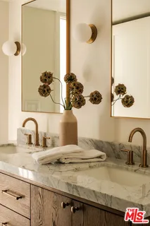 $1,999,000 | 847 17th Street, Unit 6, Santa Monica, CA 90403