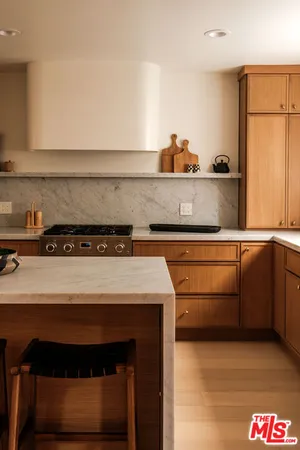 $1,999,000 | 847 17th Street, Unit 6, Santa Monica, CA 90403