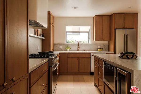 $1,999,000 | 847 17th Street, Unit 6, Santa Monica, CA 90403