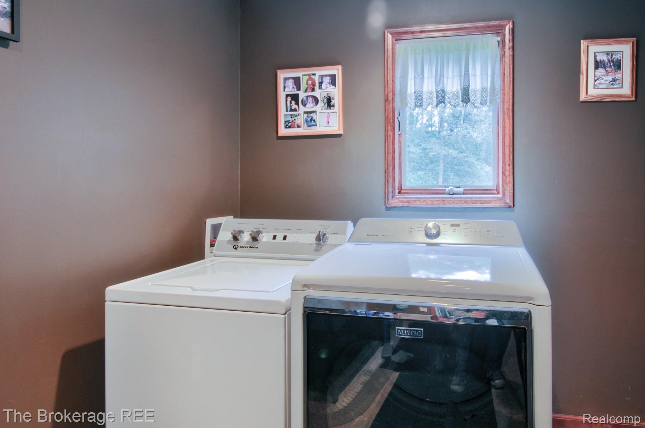 3277 Levalley Road Columbiaville, MI 48421 - Photo 39 of 44 SD3_5937-HDR(5).jpg