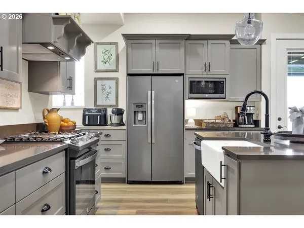 $1,150,000 | 95079 Toftdahl Road, Junction City, OR 97448