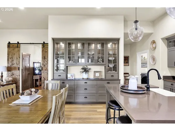 $1,150,000 | 95079 Toftdahl Road, Junction City, OR 97448