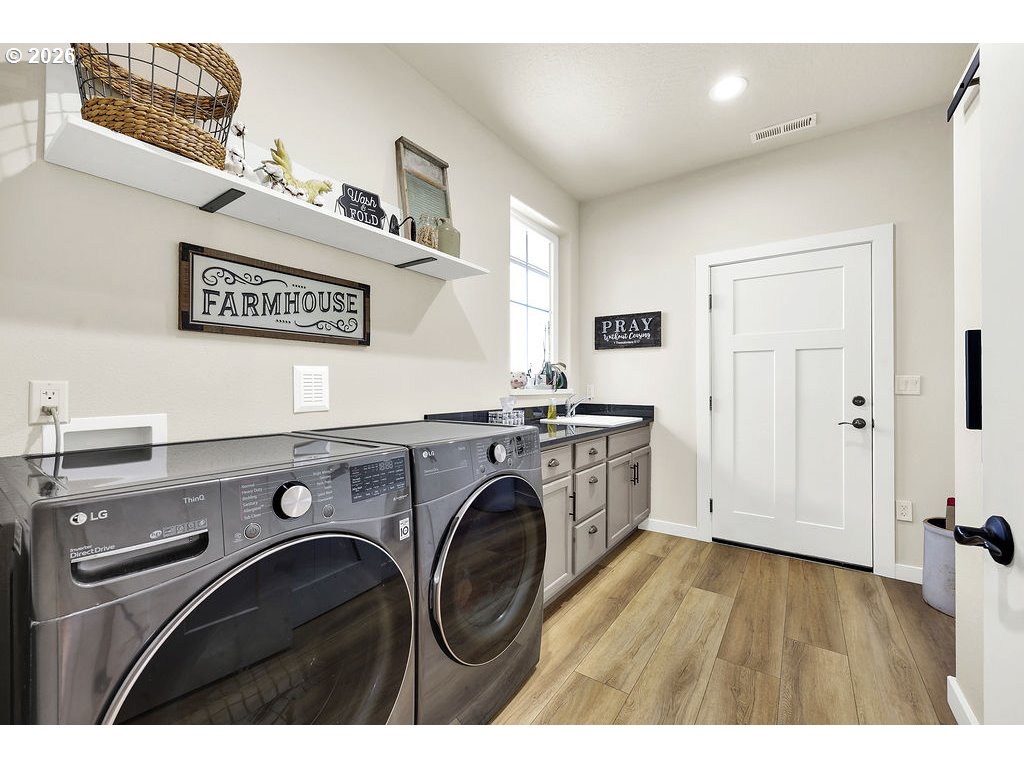 95079 Toftdahl Road Junction City, OR 97448 - Photo 32 of 48