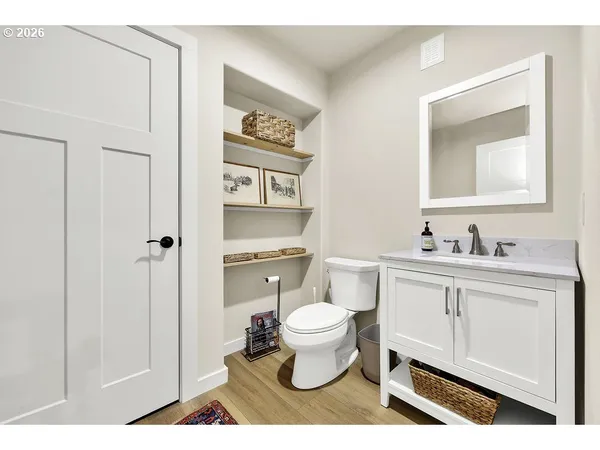 $1,150,000 | 95079 Toftdahl Road, Junction City, OR 97448