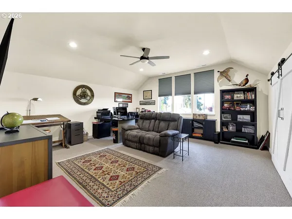 $1,150,000 | 95079 Toftdahl Road, Junction City, OR 97448