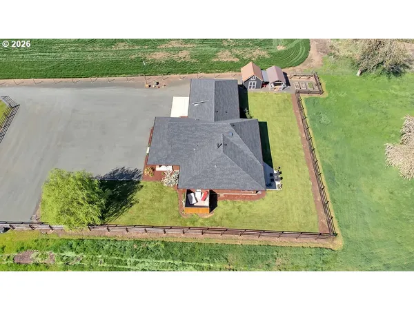 $1,150,000 | 95079 Toftdahl Road, Junction City, OR 97448
