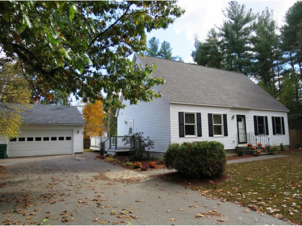 40 Stillwater Circle Rochester, NH 03839 - Photo 1 of 22