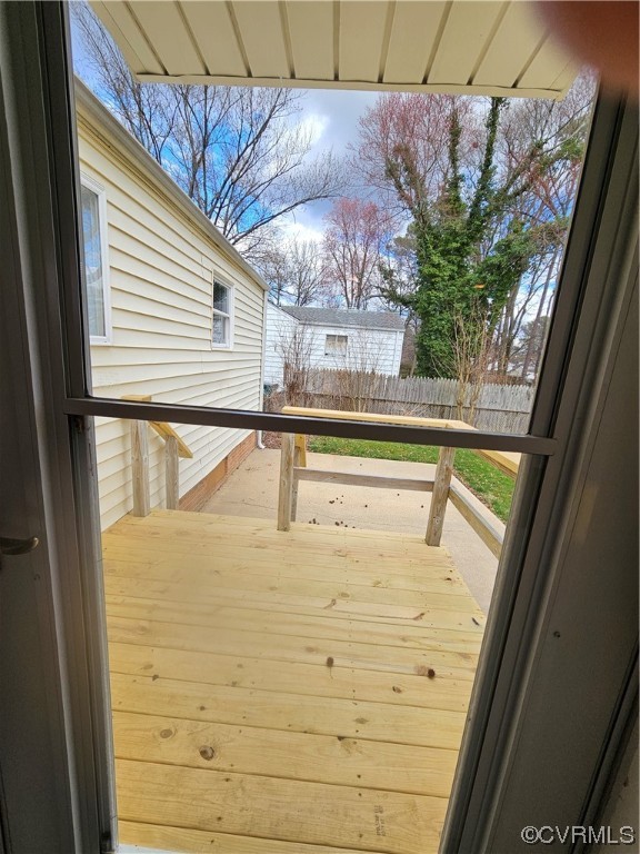 3109 Putney Road Henrico, VA 23228 - Photo 8 of 27 a view of a entryway
