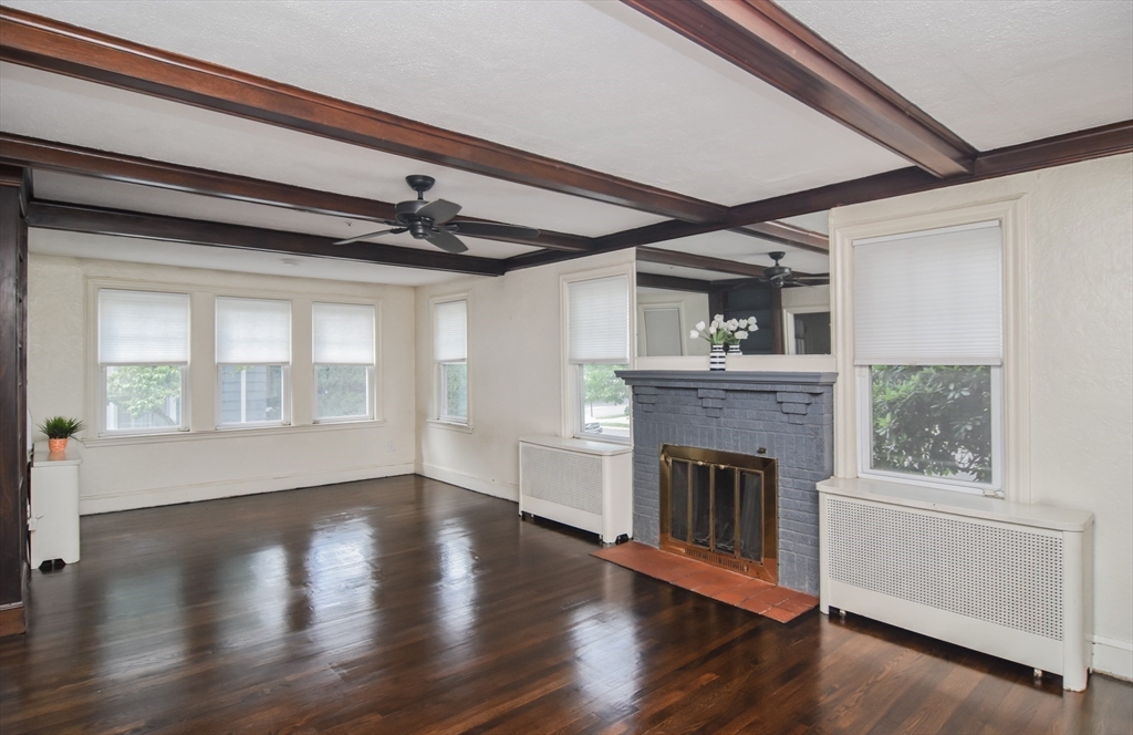291 Russett Road Brookline, MA 02467 - Photo 4 of 23