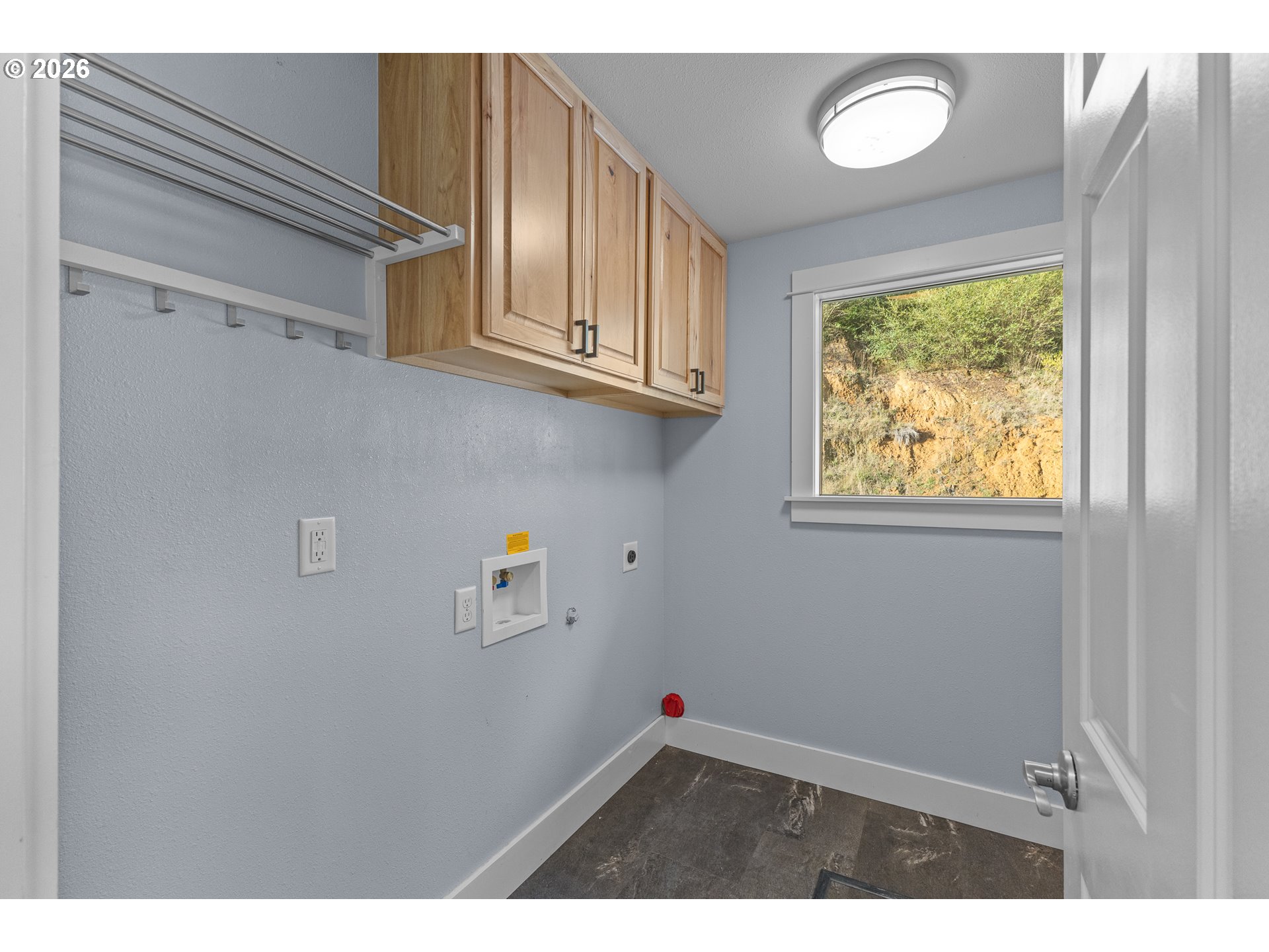 16855 Highway 42 Myrtle Point, OR 97458 - Photo 33 of 43 a view of empty room with wooden floor