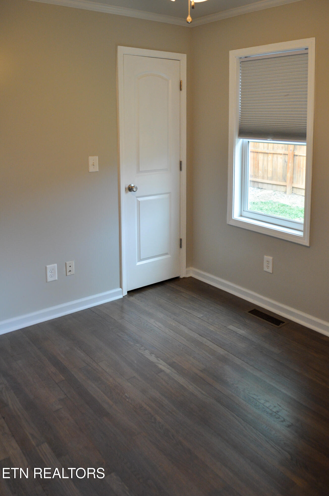 822 Carson Street Greeneville, TN 37743 - Photo 16 of 23 DSC_0119