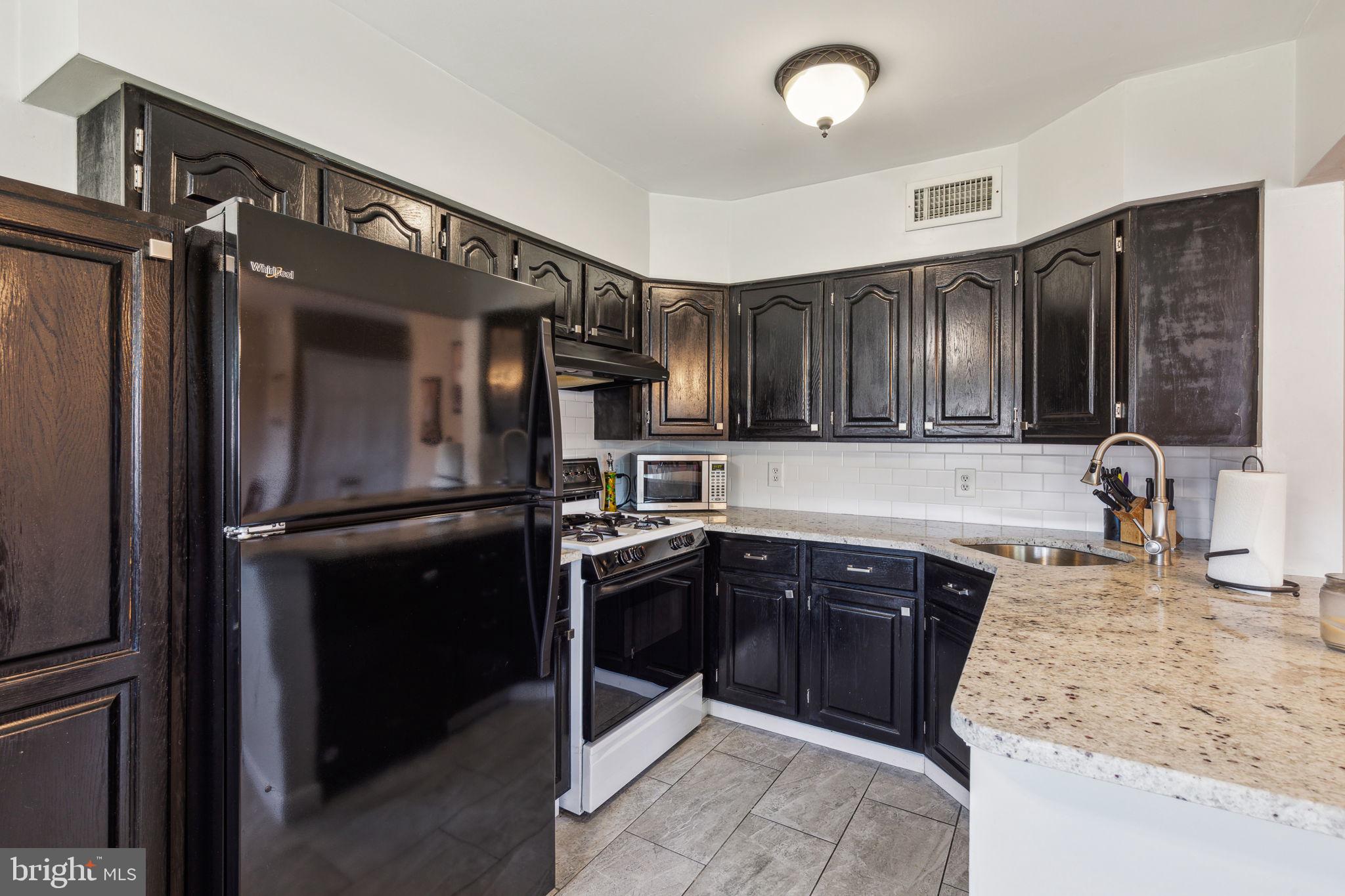 3415 Brookview Road Philadelphia, PA 19154 - Photo 11 of 35 Gallery Image 11