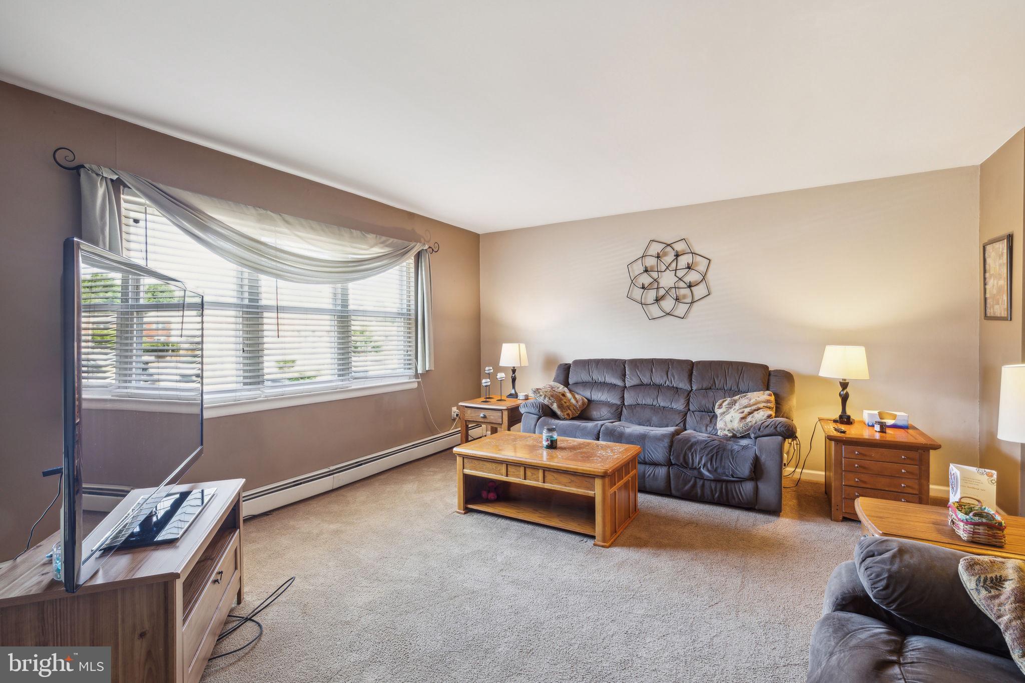 3415 Brookview Road Philadelphia, PA 19154 - Photo 5 of 35 Gallery Image 5