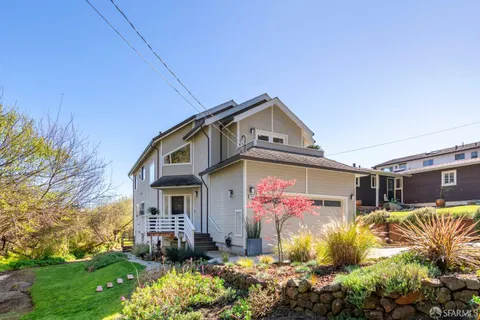 $1,899,000 | 548 Hermosa Avenue, Half Moon Bay, CA 94019