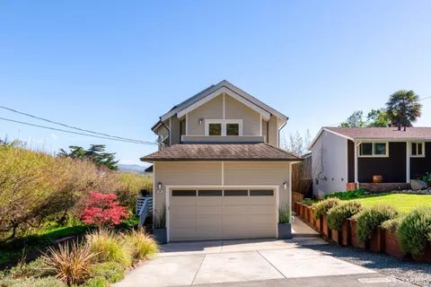 $1,899,000 | 548 Hermosa Avenue, Half Moon Bay, CA 94019