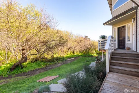$1,899,000 | 548 Hermosa Avenue, Half Moon Bay, CA 94019
