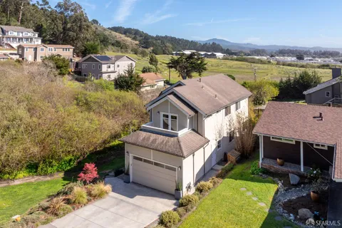 $1,899,000 | 548 Hermosa Avenue, Half Moon Bay, CA 94019