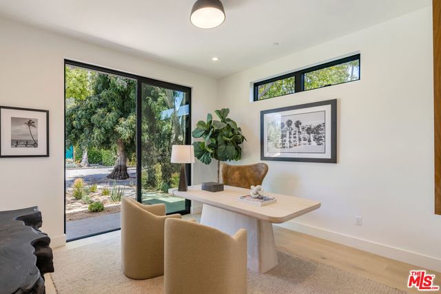 $4,695,000 | 2115 Walnut Avenue, Venice, CA 90291