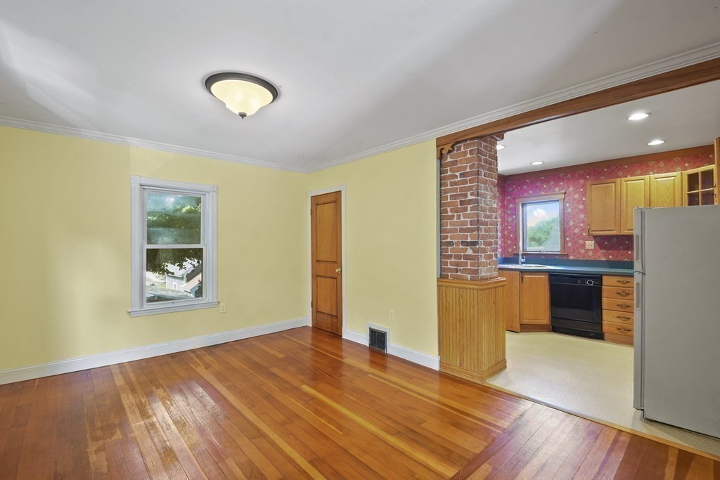7 Summit Street Maynard, MA 01754 - Photo 16 of 37 Gallery Image 16