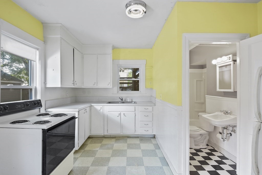 7 Summit Street Maynard, MA 01754 - Photo 6 of 37 Gallery Image 6