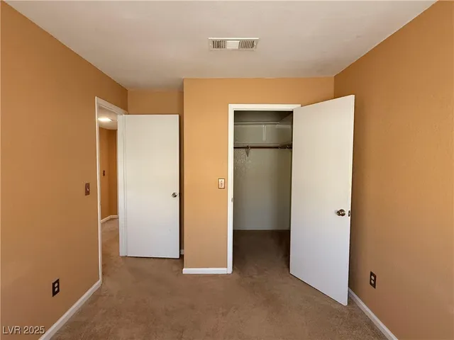 $1,200 | 6750 Del Rey Avenue, Unit 106, Las Vegas, NV 89146