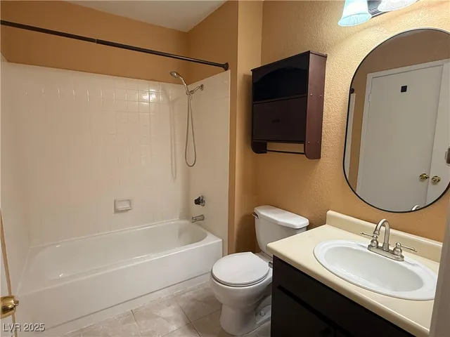 $1,200 | 6750 Del Rey Avenue, Unit 106, Las Vegas, NV 89146