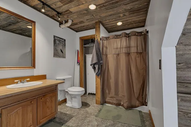 $399,900 | 17073 580th Avenue, Parkers Prairie, MN 56361