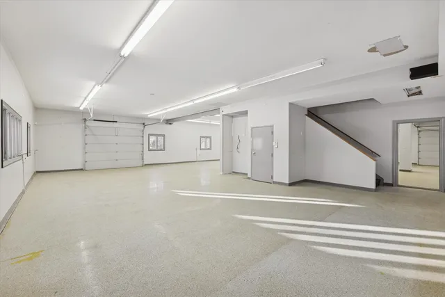 a view of road with yard