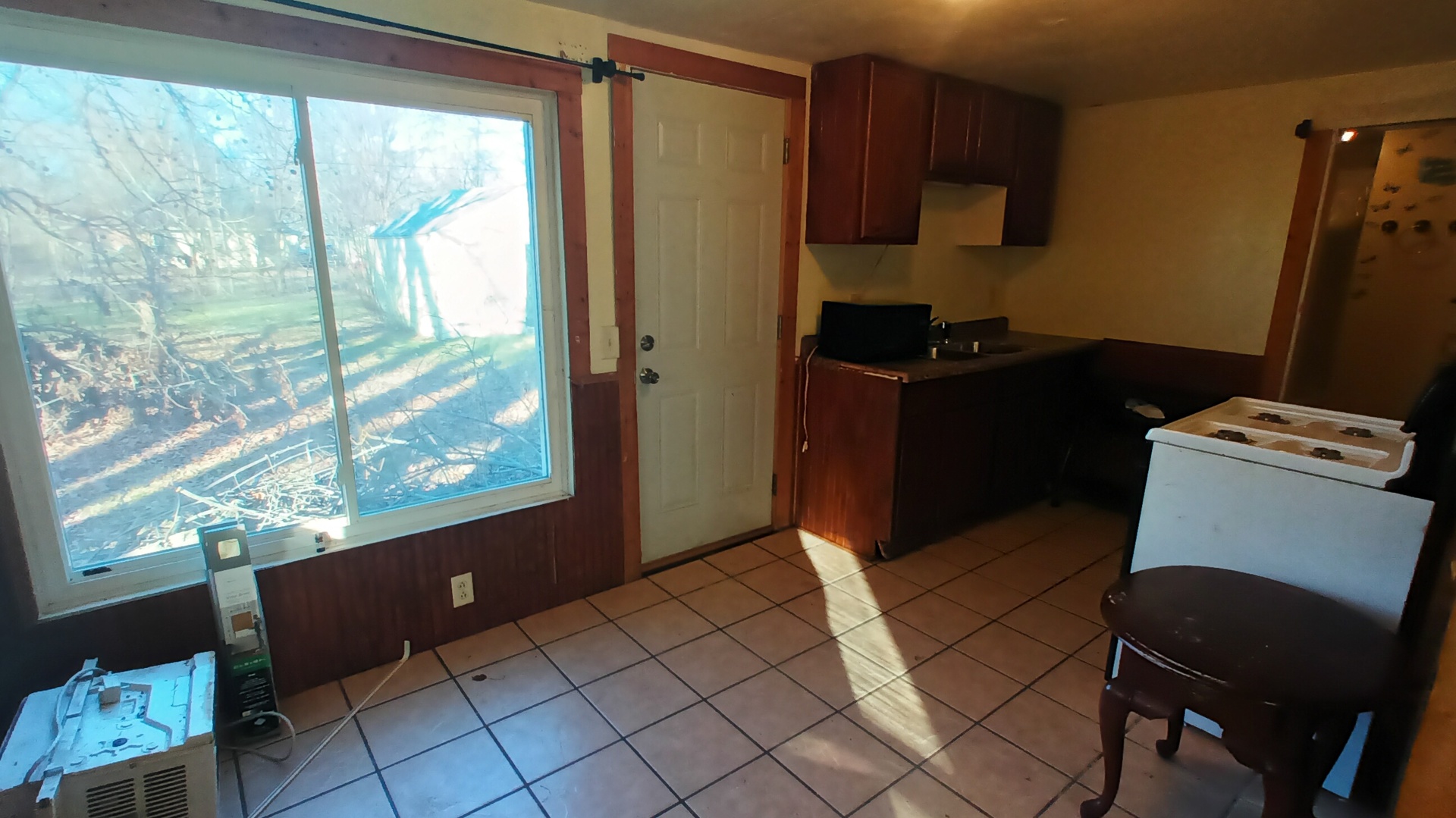 2570 East Olive Street Decatur, IL 62526 - Photo 4 of 8