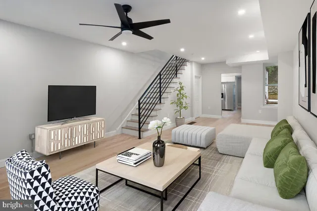 $3,200 | 4129 Terrace Street, Philadelphia, PA 19128