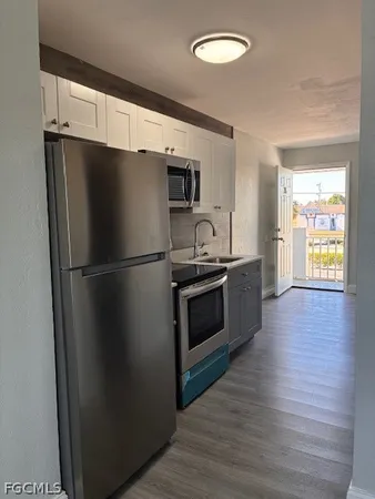 $1,150 | 3817 Del Prado Boulevard South, Unit 206, Cape Coral, FL 33904