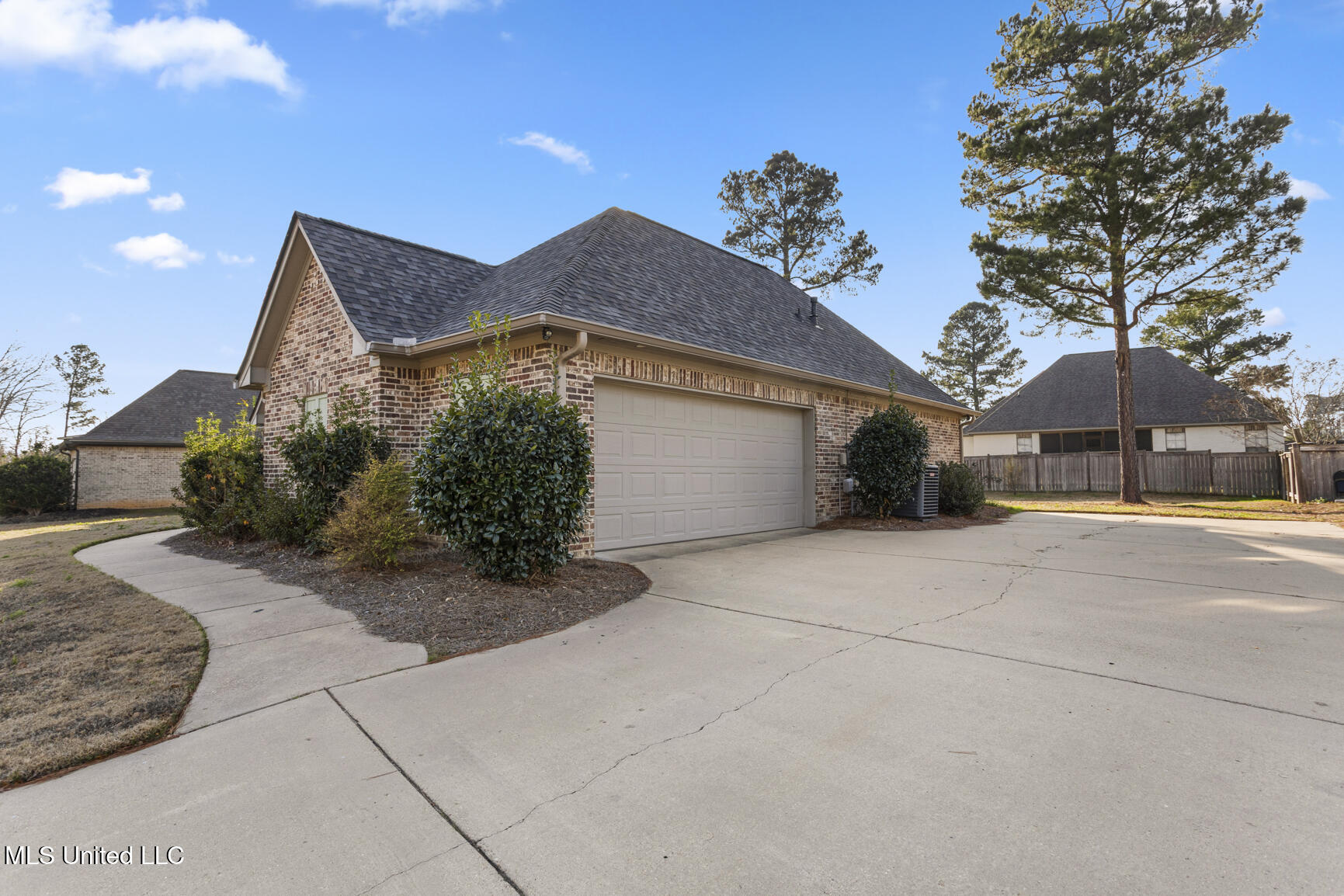 213 Wellington Way Brandon, MS 39047 - Photo 31 of 32 213 Wellington Way-34